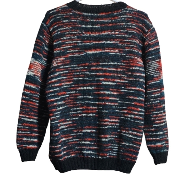 Crewneck pullover sweater color black red green  stripes medium/large - Picture 2 of 3